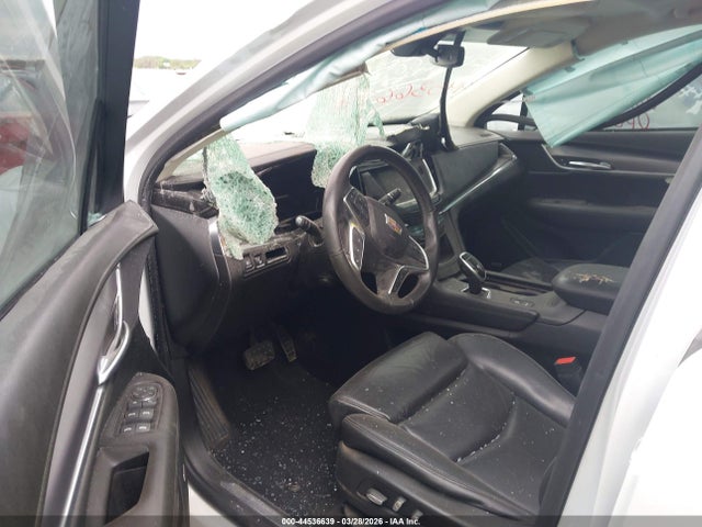 2017 CADILLAC XT5 1GYKNCRS9HZ243095 Photo 4