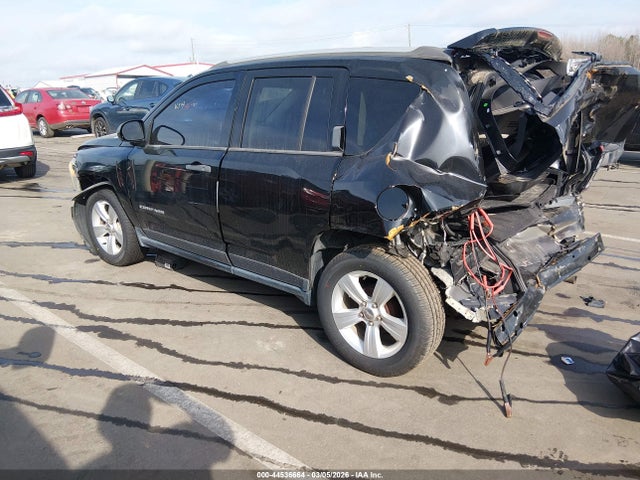 2015 JEEP COMPASS 1C4NJCBBXFD308619 Photo 2