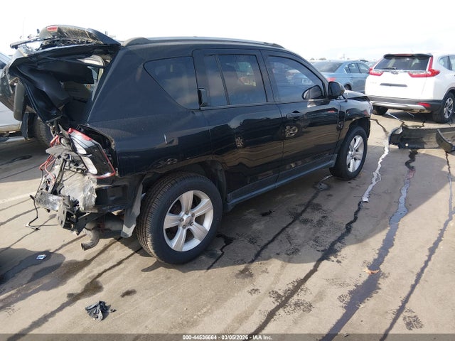 2015 JEEP COMPASS 1C4NJCBBXFD308619 Photo 3