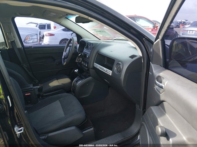 2015 JEEP COMPASS 1C4NJCBBXFD308619 Photo 4