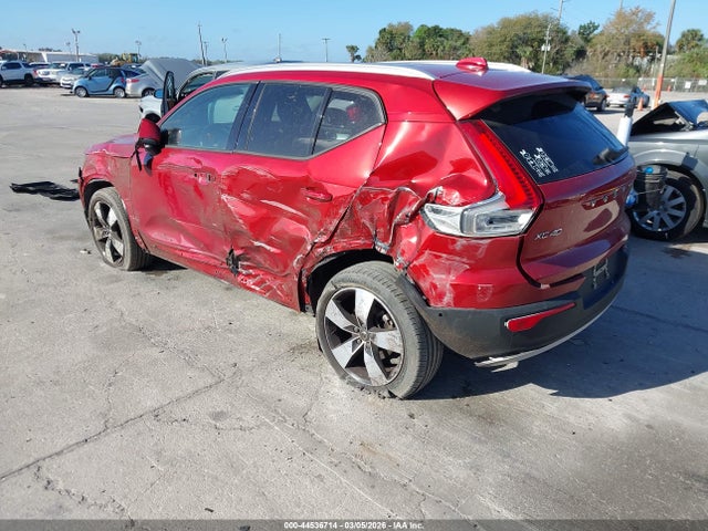 2019 VOLVO XC40 YV4162XZ1K2014111 Photo 2