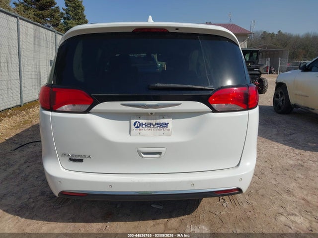 2017 Chrysler Pacifica Touring-l მანქანა იყიდება აუქციონზე, vin: 2C4RC1BG9HR532704, აუქციონის ნომერი: 44536765