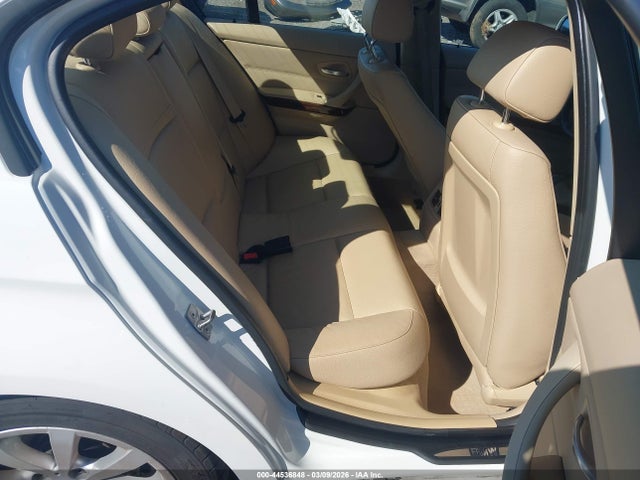 Продажа на аукционе авто 2011 Bmw 328i, vin: WBAPH7G50BNN04231, номер лота: 44536848