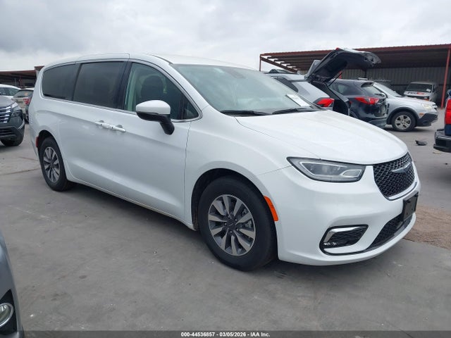 2023 CHRYSLER PACIFICA HYBRID 2C4RC1L7XPR611800