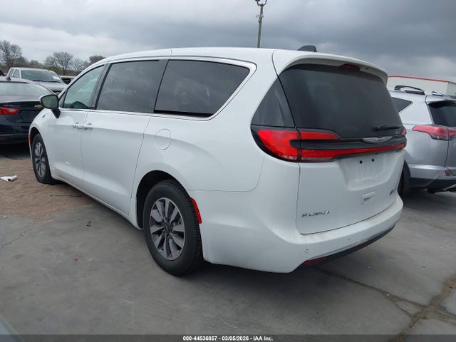 Aukcja sprzedaży 2023 Chrysler Pacifica Hybrid Touring L, vin: 2C4RC1L7XPR611800, numer aukcji: 44536857