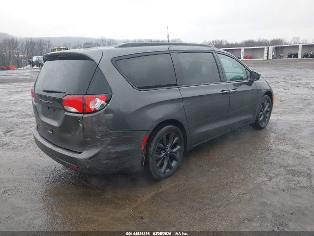 2019 Chrysler Pacifica Touring Plus მანქანა იყიდება აუქციონზე, vin: 2C4RC1FG6KR532001, აუქციონის ნომერი: 44536896