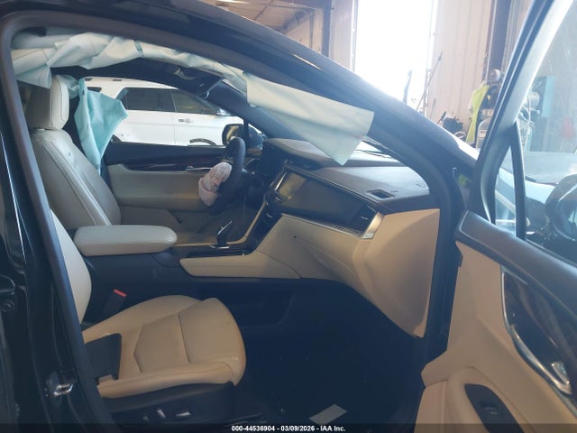 2018 CADILLAC XT5 1GYKNDRS3JZ151430 Photo 4