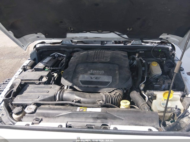 44536915 :رقم المزاد ، 1C4HJWEG9GL216883 vin ، 2016 Jeep Wrangler Unlimited Sahara مزاد بيع
