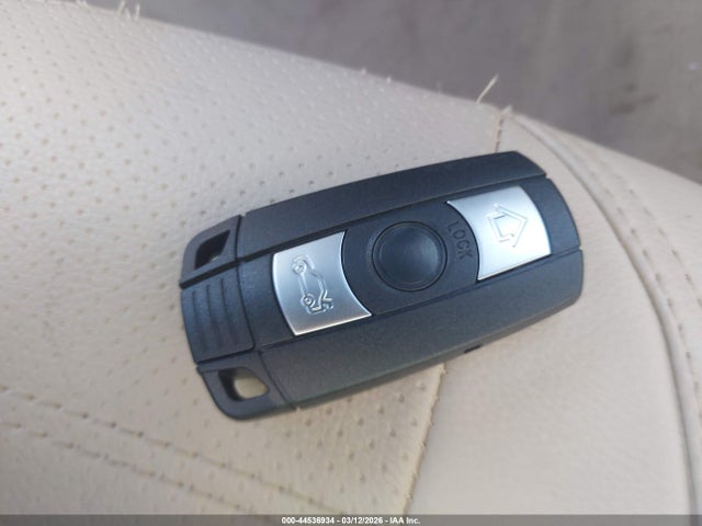 Aukcja sprzedaży 2015 Bmw X1 Sdrive28i, vin: WBAVM1C51FV317219, numer aukcji: 44536934