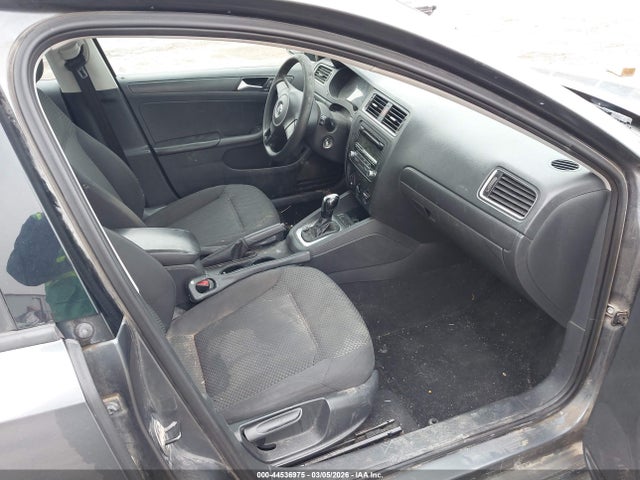 2014 Volkswagen Jetta 2.0l S მანქანა იყიდება აუქციონზე, vin: 3VW2K7AJ0EM361507, აუქციონის ნომერი: 44536975