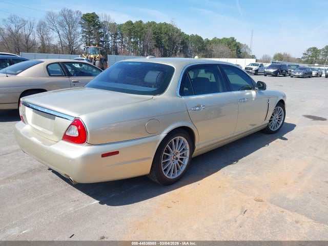 2008 JAGUAR XJ SAJWA79B38SH20739 Photo 3