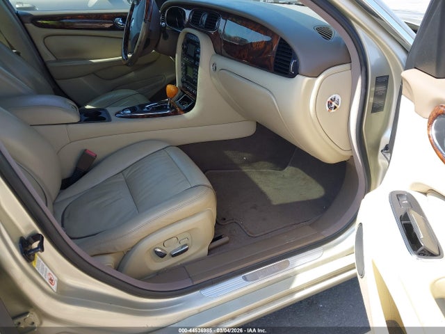 2008 JAGUAR XJ SAJWA79B38SH20739 Photo 4