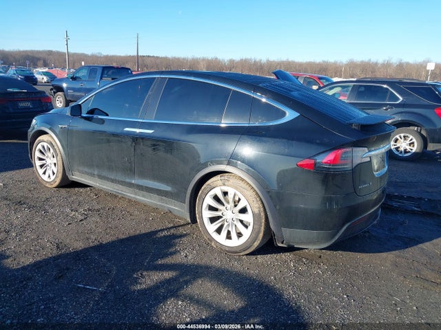 Продаж на аукціоні авто 2018 Tesla Model X 100d/75d/p100d, vin: 5YJXCAE24JF117766, номер лоту: 44536994