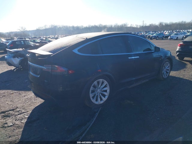 Продаж на аукціоні авто 2018 Tesla Model X 100d/75d/p100d, vin: 5YJXCAE24JF117766, номер лоту: 44536994