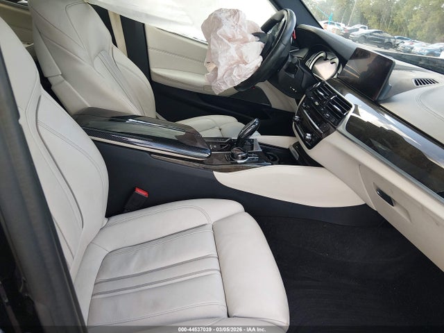 44537039 :رقم المزاد ، WBAJE5C58KWW18142 vin ، 2019 Bmw 540i مزاد بيع