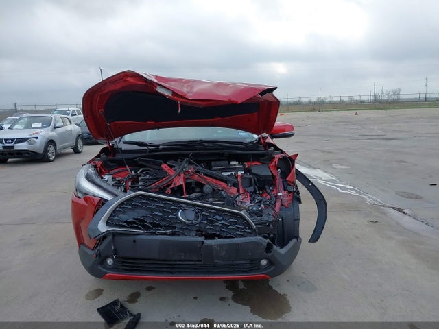 Toyota Corolla Cross Xle 2022 7MUDAABG5NV035903 Image 13