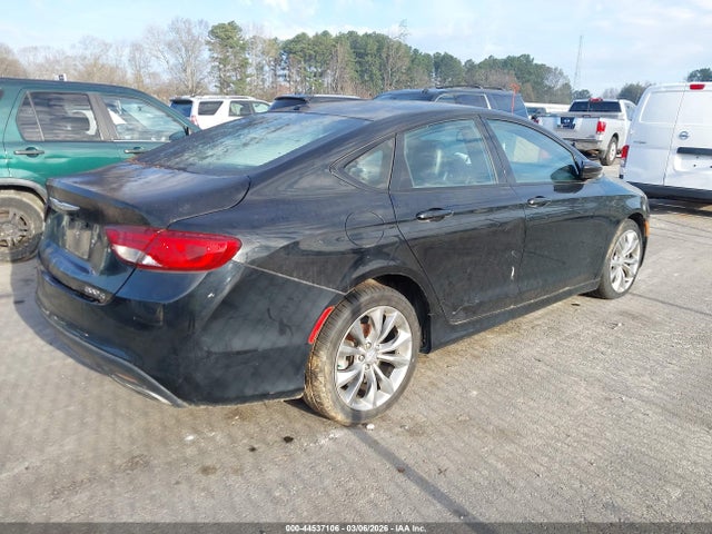 44537106 :رقم المزاد ، 1C3CCCBB8FN613083 vin ، 2015 Chrysler 200 S مزاد بيع