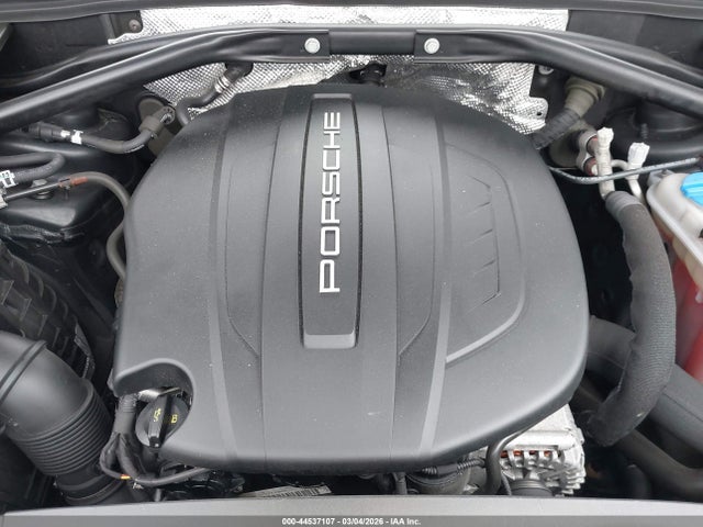 2017 PORSCHE MACAN WP1AA2A58HLB07006 Photo 9