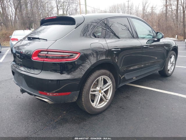 2017 PORSCHE MACAN WP1AA2A58HLB07006 Photo 3