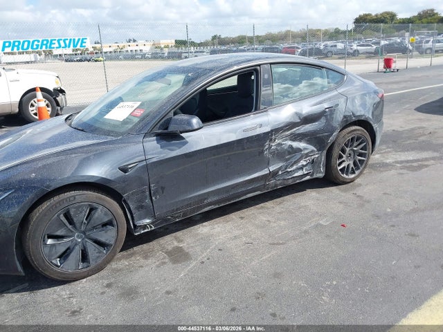 44537116 :رقم المزاد ، 5YJ3E1EA8SF972696 vin ، 2025 Tesla Model 3 Long Range Rear-wheel Drive/standard Rear-wheel Drive مزاد بيع