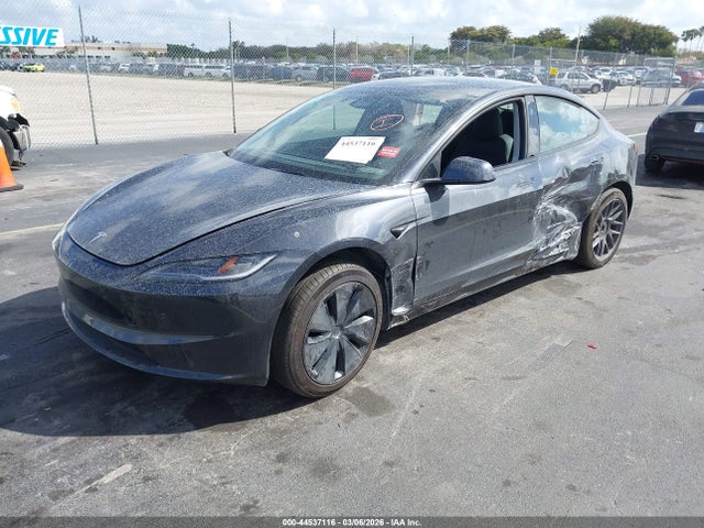 2025 TESLA MODEL 3 5YJ3E1EA8SF972696 Photo 1
