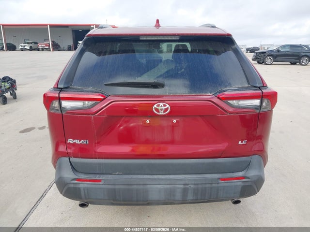Toyota RAV4 LE 2019 2T3K1RFV4KW010493 Image 16