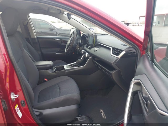 Toyota RAV4 LE 2019 2T3K1RFV4KW010493 Image 5
