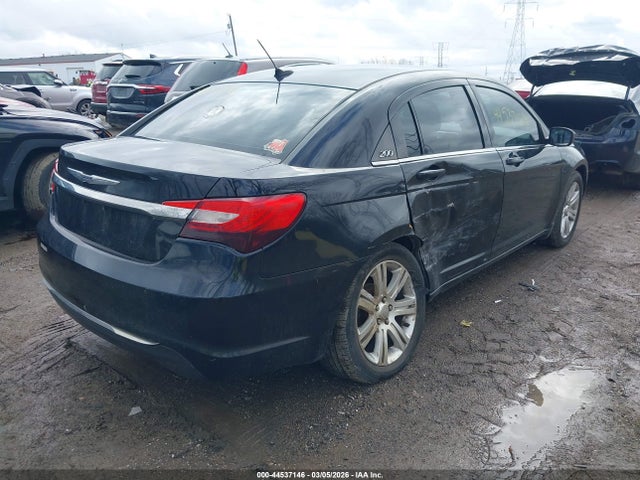 2013 CHRYSLER 200 1C3CCBABXDN660253 Photo 3