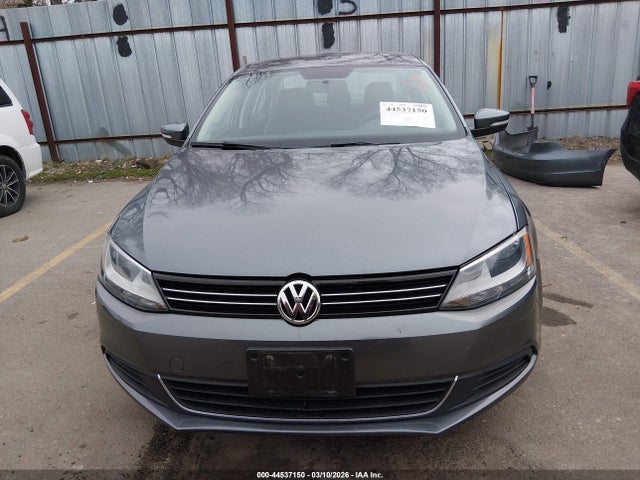 2014 Volkswagen Jetta 1.8t Se მანქანა იყიდება აუქციონზე, vin: 3VWD07AJ6EM266447, აუქციონის ნომერი: 44537150