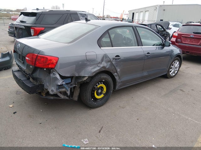 2014 Volkswagen Jetta 1.8t Se მანქანა იყიდება აუქციონზე, vin: 3VWD07AJ6EM266447, აუქციონის ნომერი: 44537150