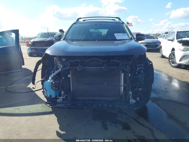 44537155 :رقم المزاد ، 2T3W1RFV5MC151322 vin ، 2021 Toyota Rav4 Xle مزاد بيع
