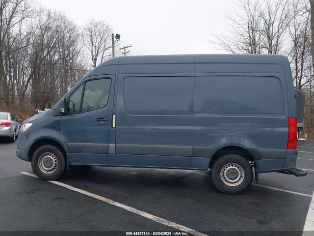 44537184 :رقم المزاد ، WD4PF0CD7KP092851 vin ، 2019 Mercedes-benz Sprinter 2500 High Roof V6 مزاد بيع