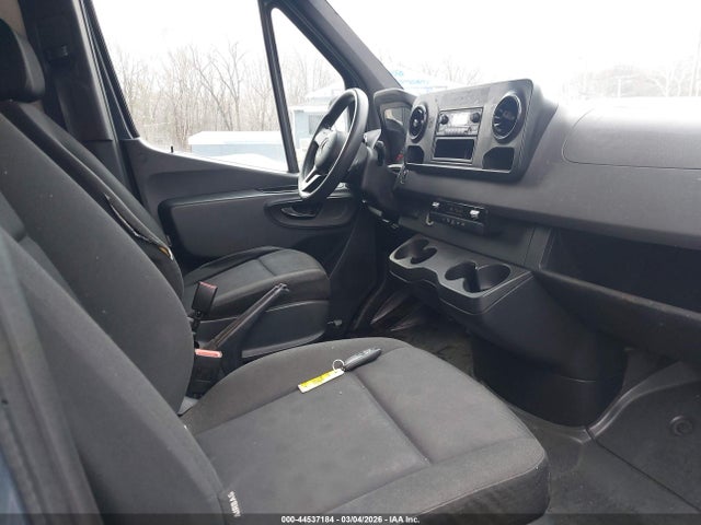 44537184 :رقم المزاد ، WD4PF0CD7KP092851 vin ، 2019 Mercedes-benz Sprinter 2500 High Roof V6 مزاد بيع