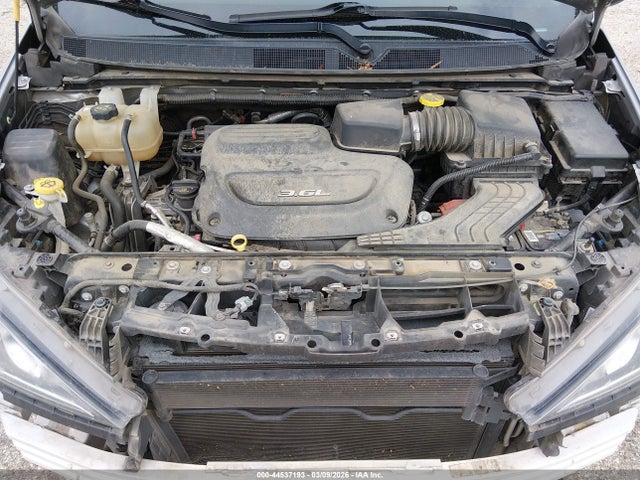 Продаж на аукціоні авто 2018 Chrysler Pacifica Touring L, vin: 2C4RC1BG9JR246163, номер лоту: 44537193