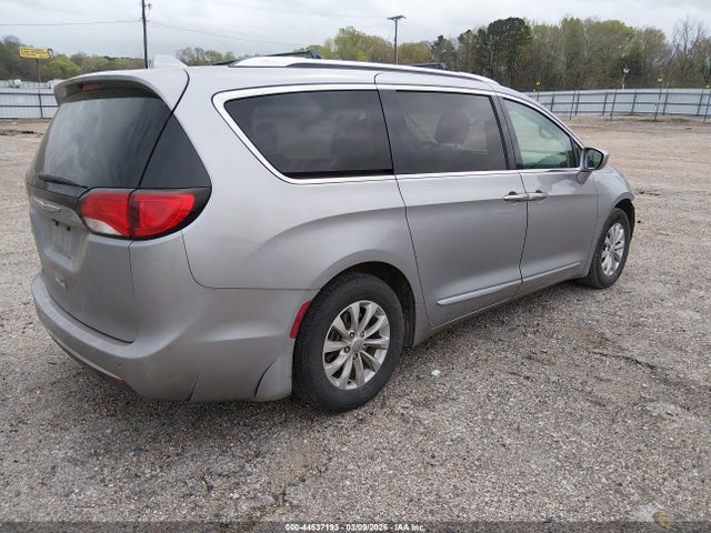 Продаж на аукціоні авто 2018 Chrysler Pacifica Touring L, vin: 2C4RC1BG9JR246163, номер лоту: 44537193