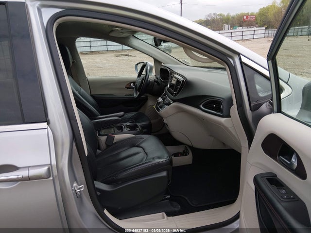 Продаж на аукціоні авто 2018 Chrysler Pacifica Touring L, vin: 2C4RC1BG9JR246163, номер лоту: 44537193