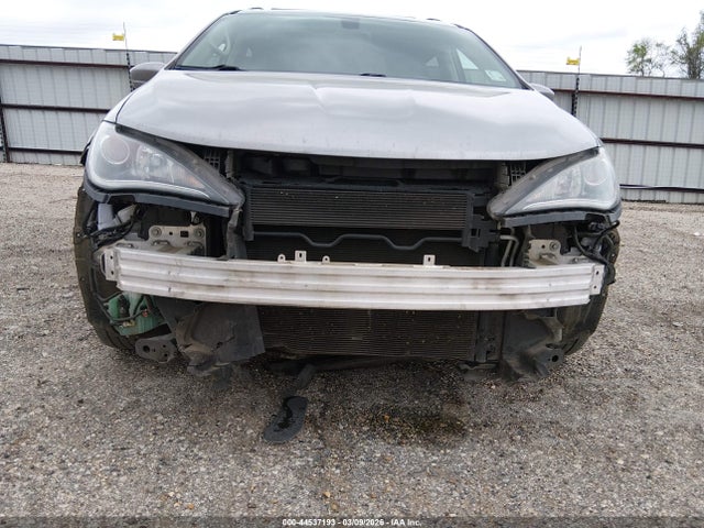 Продаж на аукціоні авто 2018 Chrysler Pacifica Touring L, vin: 2C4RC1BG9JR246163, номер лоту: 44537193