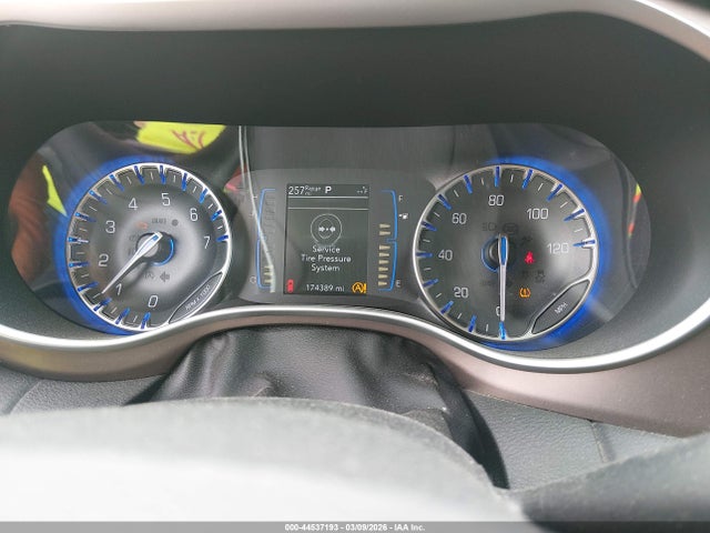 Продаж на аукціоні авто 2018 Chrysler Pacifica Touring L, vin: 2C4RC1BG9JR246163, номер лоту: 44537193