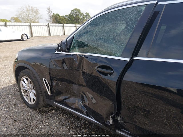 44537224 :رقم المزاد ، 5UXCR4C07N9M68928 vin ، 2022 Bmw X5 Sdrive40i مزاد بيع