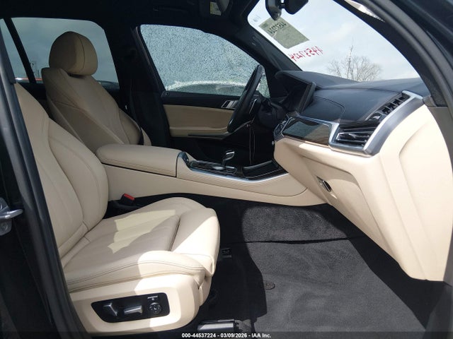 44537224 :رقم المزاد ، 5UXCR4C07N9M68928 vin ، 2022 Bmw X5 Sdrive40i مزاد بيع