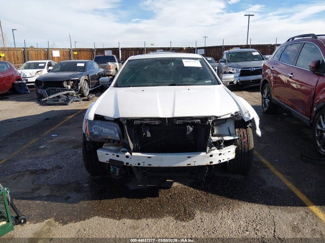 Продажа на аукционе авто 2013 Chrysler 300c Luxury Series Awd, vin: 2C3CCASG0DH519995, номер лота: 44537277