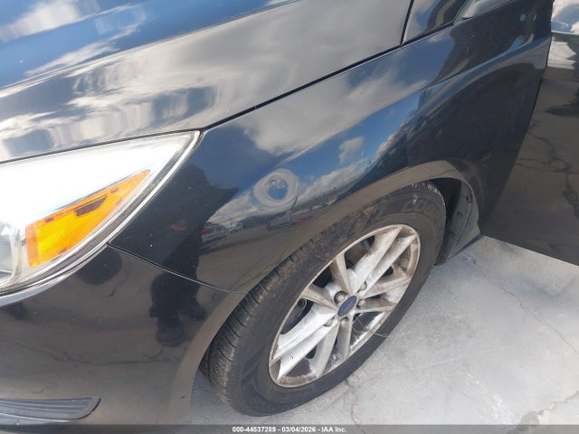 Ford FOCUS SE 2015 1FADP3K20FL375560 Image 6