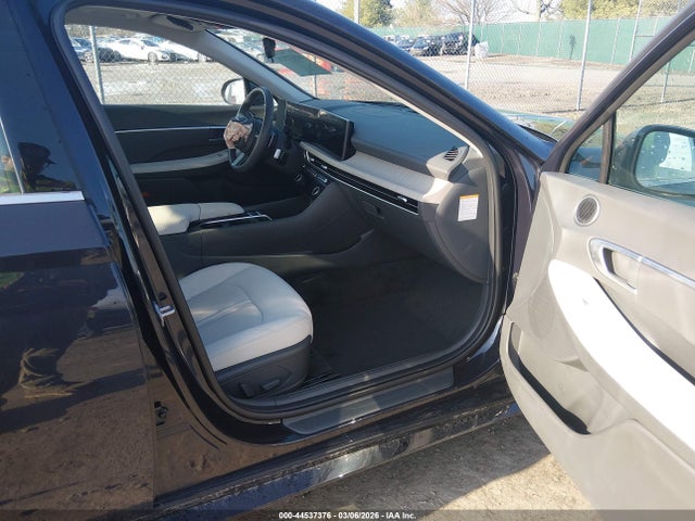 2024 Hyundai Sonata Hybrid Sel მანქანა იყიდება აუქციონზე, vin: KMHL34JJ9RA099598, აუქციონის ნომერი: 44537376