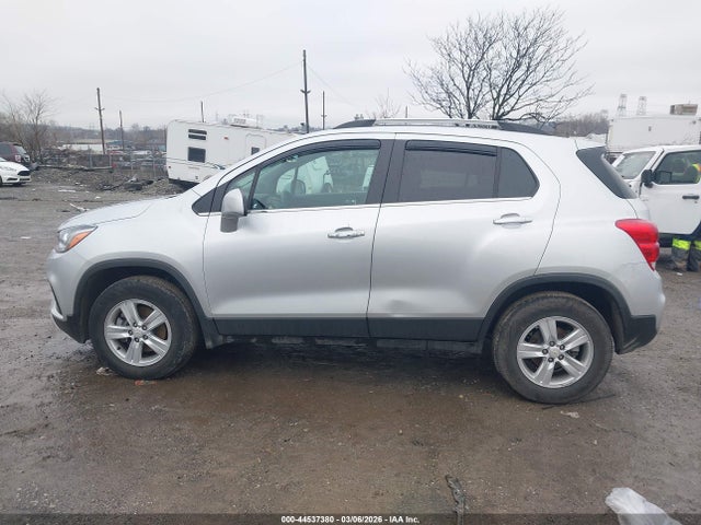 KL7CJPSB9KB931778 Chevrolet Trax Lt
