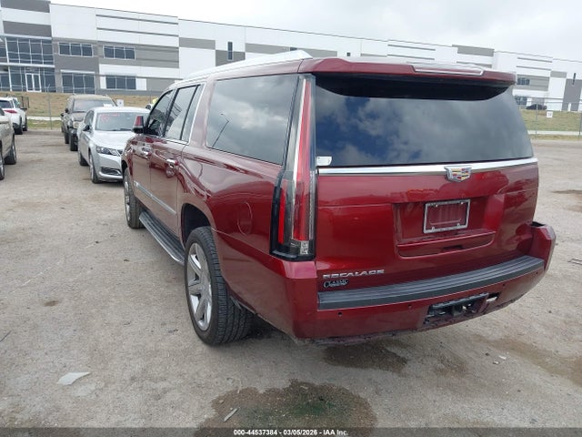 2016 CADILLAC ESCALADE ESV 1GYS3HKJ2GR177007 Photo 2