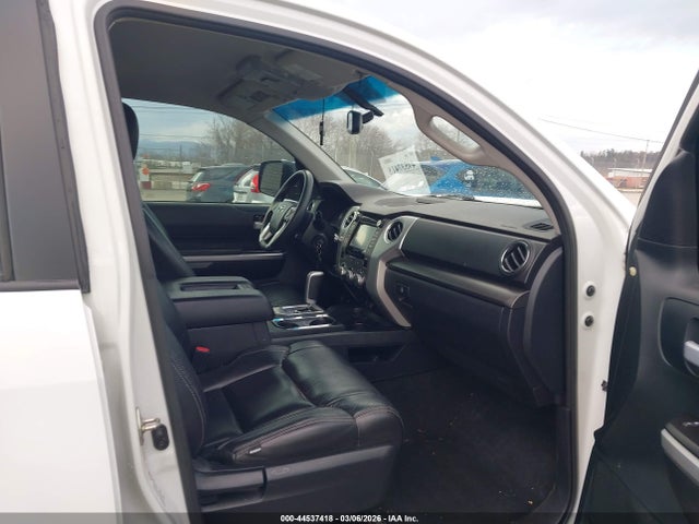 5TFDW5F12HX591917 Toyota Tundra Sr5 5.7l V8