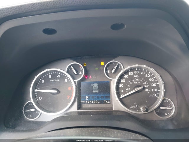 5TFDW5F12HX591917 Toyota Tundra Sr5 5.7l V8