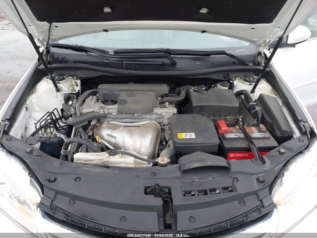 44537440 :رقم المزاد ، 4T1BF1FK0HU792673 vin ، 2017 Toyota Camry Le مزاد بيع