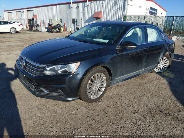 1VWBT7A32HC066008 Volkswagen Passat 1.8t Se
