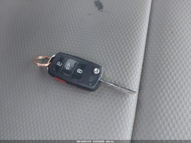 2013 VOLKSWAGEN PASSAT 1VWBN7A39DC111353 Photo 10